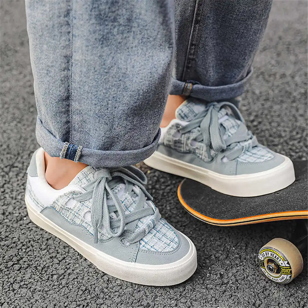 Sepatu bot krem wanita, dengan - Tech Accessories Ideas ulasan dan harga